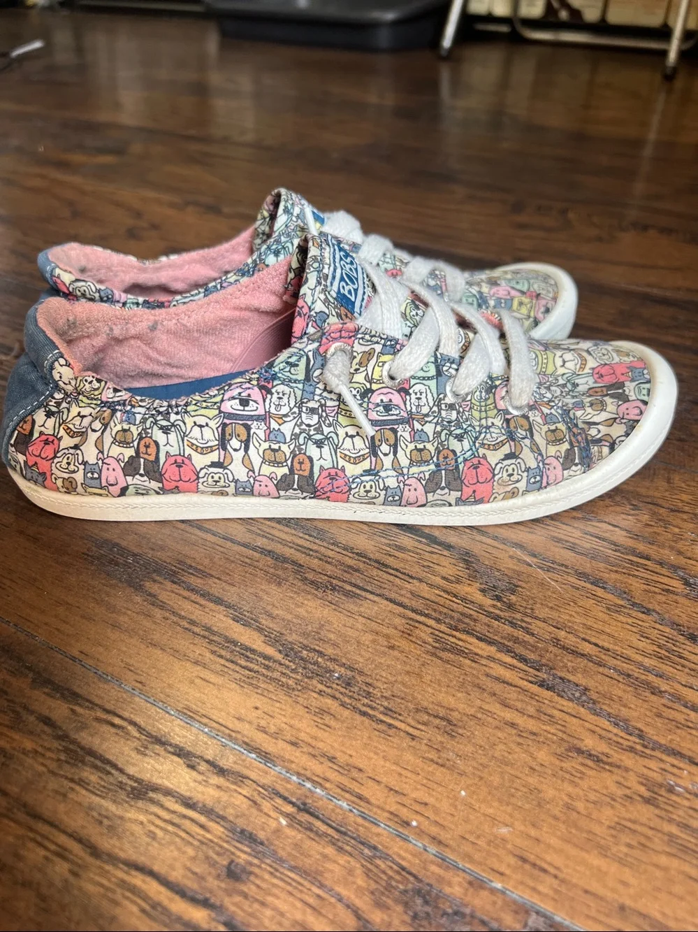 Skechers Bobs for Dogs Beach Bingo slip on sneakers size 8